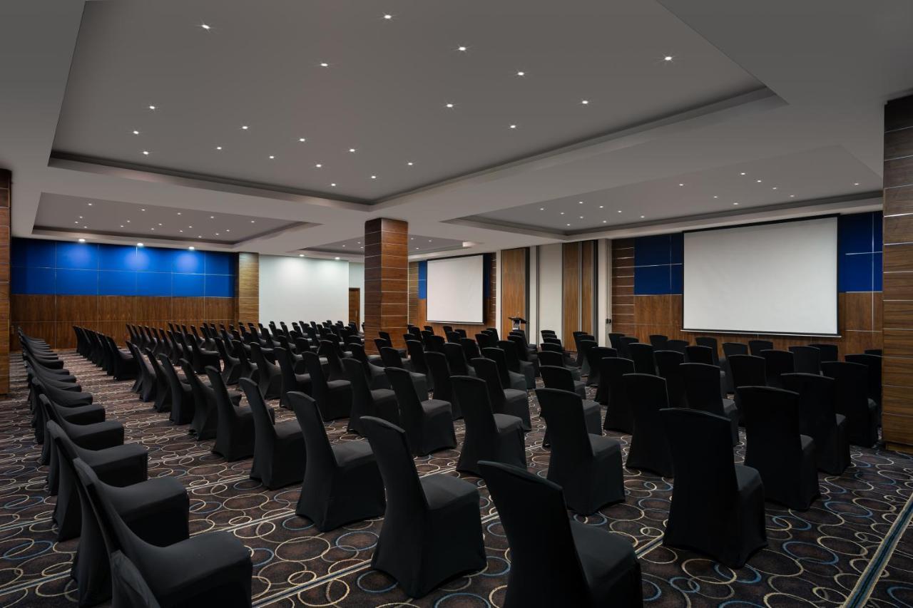 Premier Hotel Мидранд Екстериор снимка
