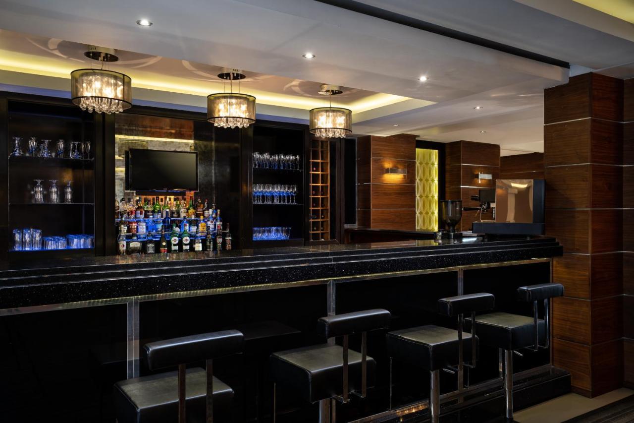 Premier Hotel Мидранд Екстериор снимка