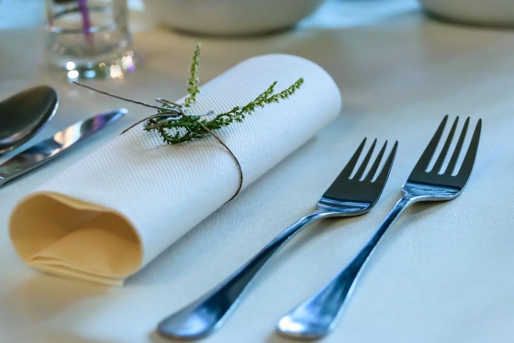 Premier Hotel Мидранд Екстериор снимка